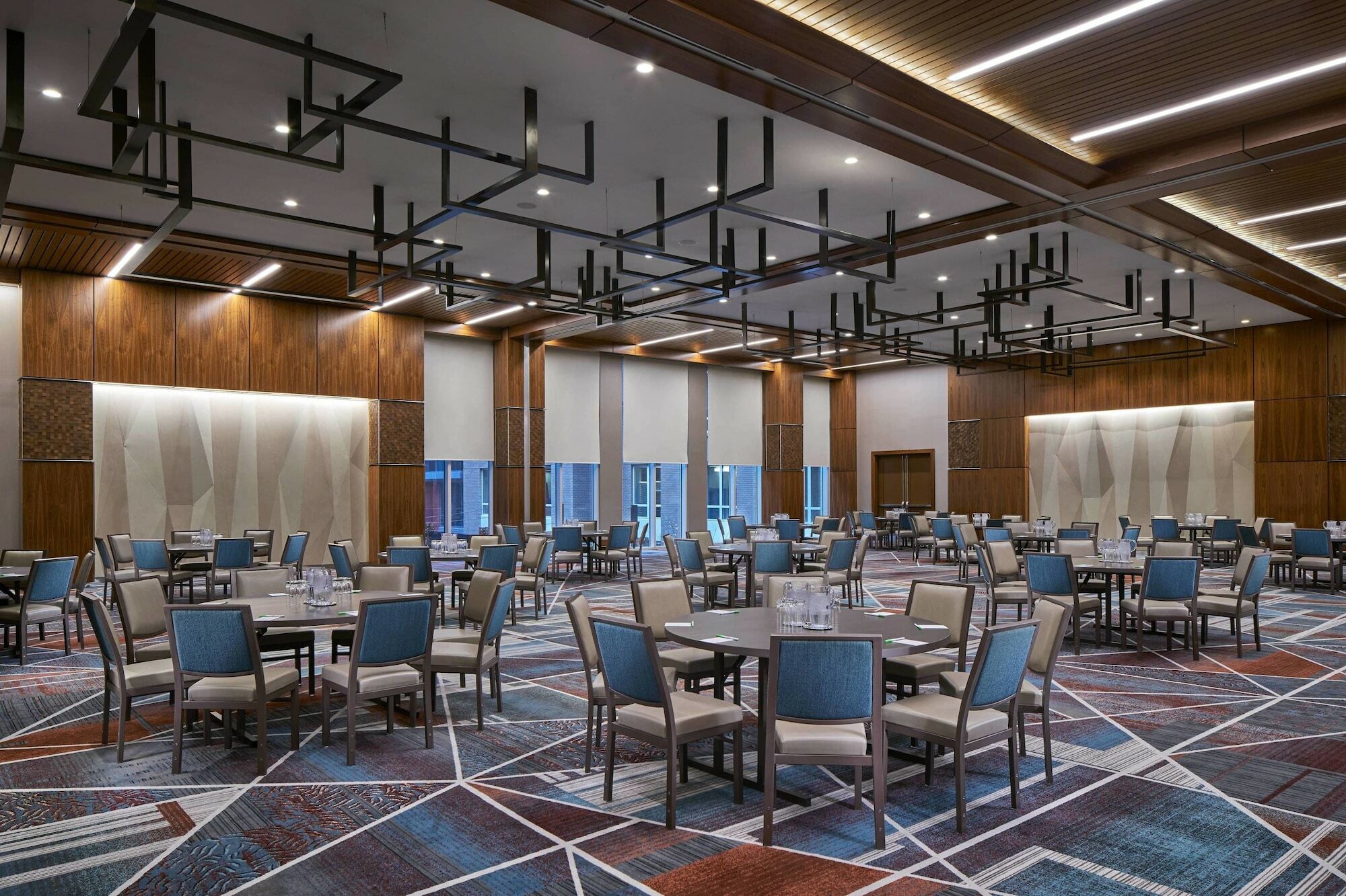 Courtyard By Marriott Downtown/convention Center 3*